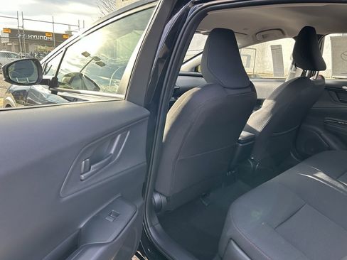 New 2026 Toyota Prius SE image 11