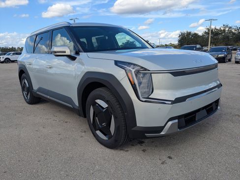 New 2026 Kia EV9 Wind image 2