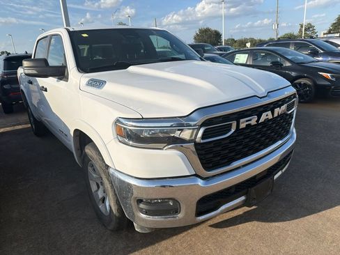 Used 2025 RAM 1500 Big Horn AWD/4WD image 6