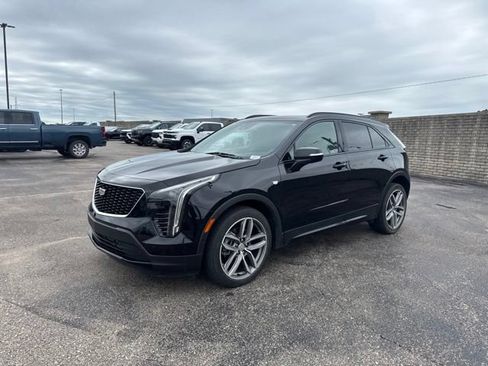 Used 2020 Cadillac XT4 Sport AWD/4WD image 3