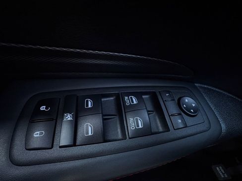 Used 2023 Dodge Durango GT image 13