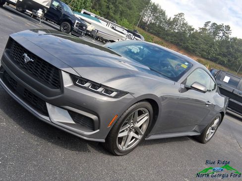 Used 2024 Ford Mustang Premium image 22