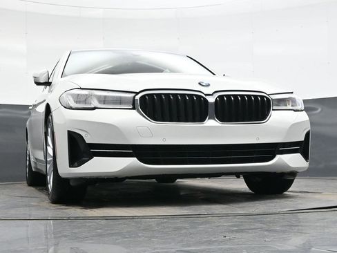 Used 2023 BMW 530i w/ Convenience Package image 37