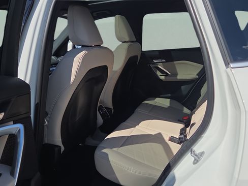 Certified 2025 BMW X1 xDrive28i w/ Technology Package AWD/4WD image 11