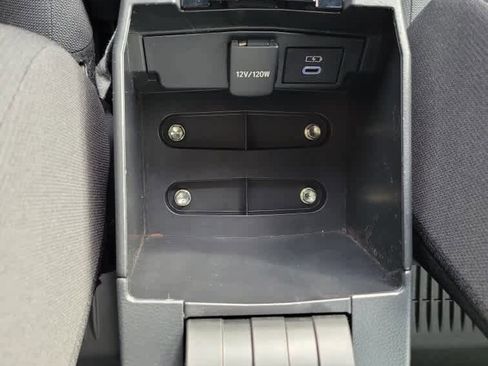 Used 2023 Toyota Corolla SE image 19