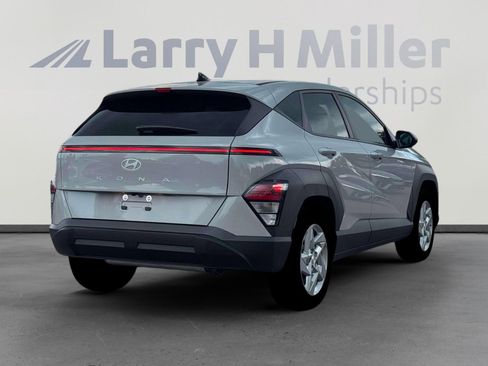 New 2026 Hyundai Kona SE FWD image 7