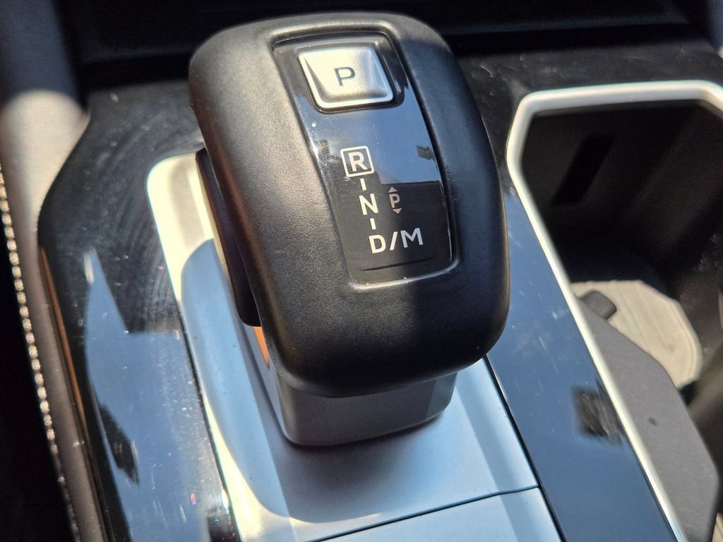 Used 2025 Mitsubishi Outlander SE AWD/4WD image 29