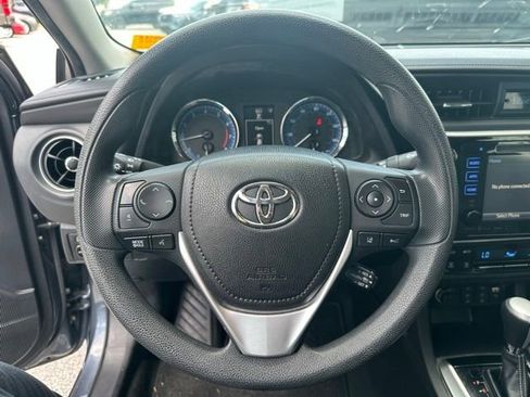 Used 2017 Toyota Corolla XLE w/ Carpet Mat Package (TMS) FWD image 20