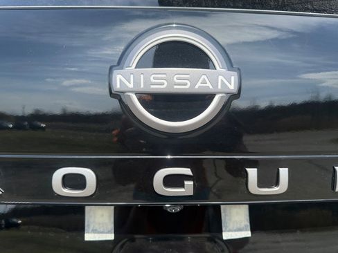 New 2026 Nissan Rogue SV w/ Cold Weather Package image 17