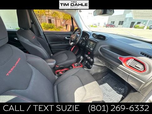 Used 2016 Jeep Renegade Trailhawk AWD/4WD image 18
