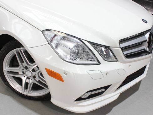 Used 2011 Mercedes-Benz E 550 Cabriolet image 19