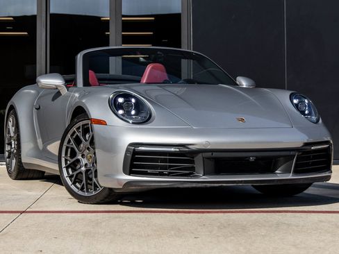 Certified 2022 Porsche 911 Carrera image 6