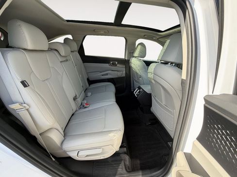 Used 2024 Kia Sorento S w/ Panoramic Sunroof Package AWD/4WD image 23