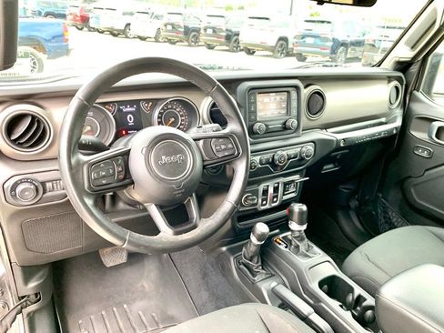 Used 2018 Jeep Wrangler Sport AWD/4WD image 28