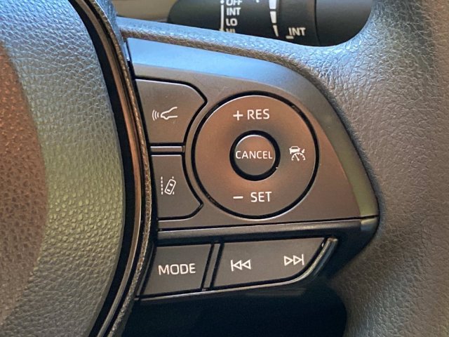 Used 2020 Toyota Corolla LE w/ LE Premium Package FWD image 19