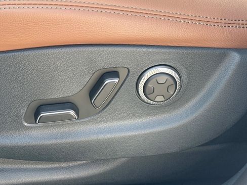 New 2026 Genesis GV70 2.5T Advanced AWD/4WD image 27