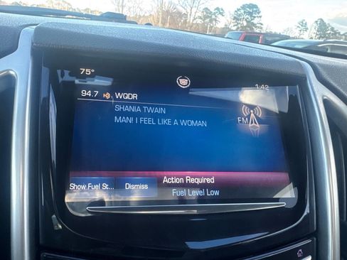 Used 2014 Cadillac SRX Luxury w/ Driver Awareness Package image 30