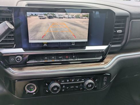 Used 2022 Chevrolet Silverado 1500 LT image 28