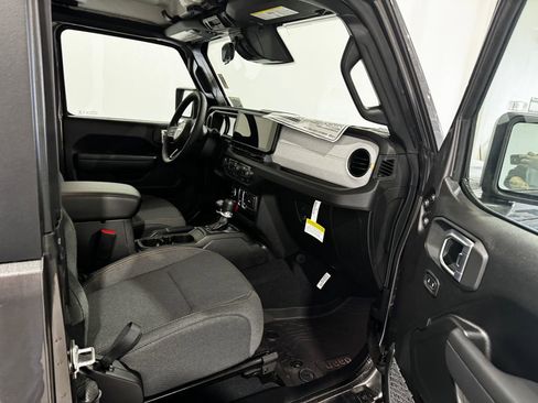 New 2026 Jeep Wrangler Sport AWD/4WD image 22