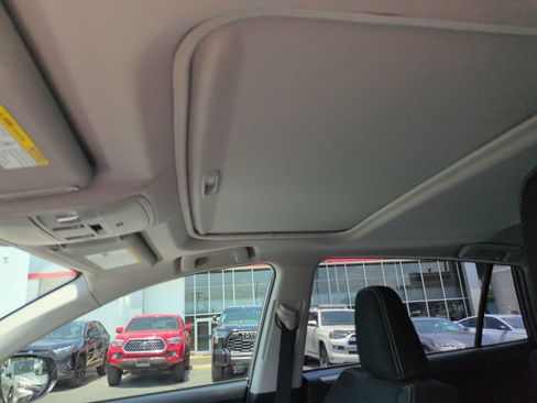 Used 2017 Toyota RAV4 XLE w/ All Weather Liner Package AWD/4WD image 21