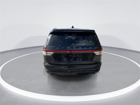 New 2026 Lincoln Aviator Reserve image 6