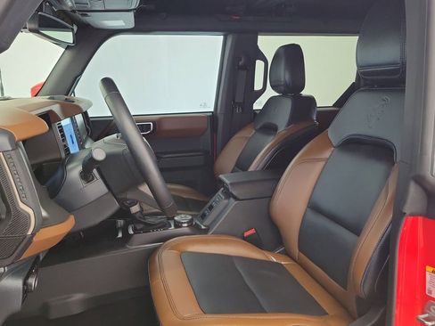 Used 2024 Ford Bronco Outer Banks AWD/4WD image 19