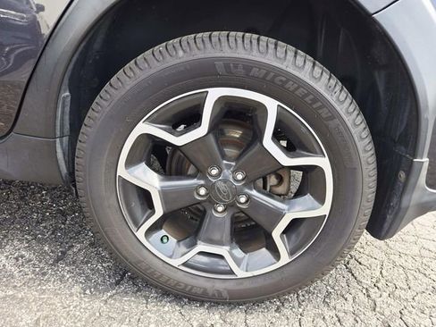 Used 2015 Subaru Crosstrek 2.0i Premium w/ Moonroof Package image 12