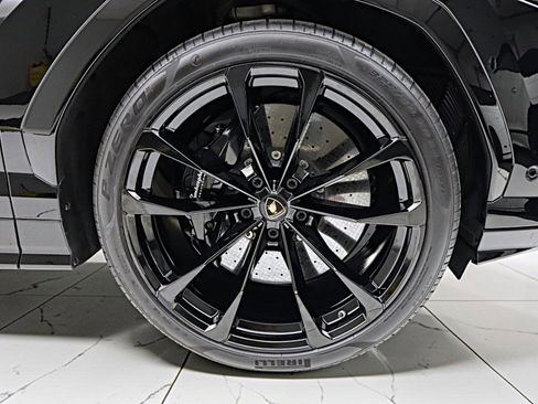 Used 2019 Lamborghini Urus AWD/4WD image 55