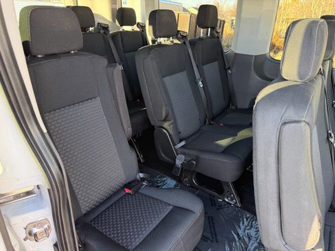 Used 2023 Ford Transit 350 XLT image 22