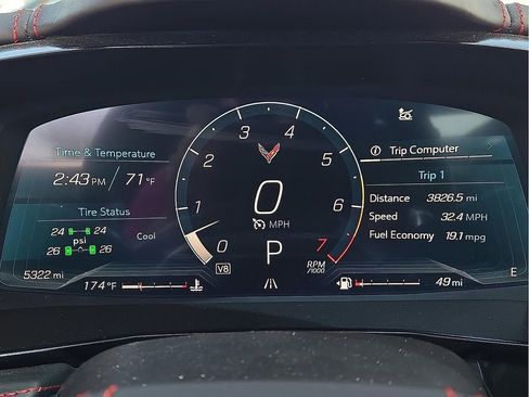 Used 2024 Chevrolet Corvette Stingray Premium Cpe w/ Z51 Performance Package image 18