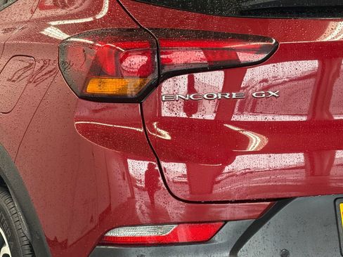 Used 2021 Buick Encore GX Essence w/ Advanced Technology Package image 26