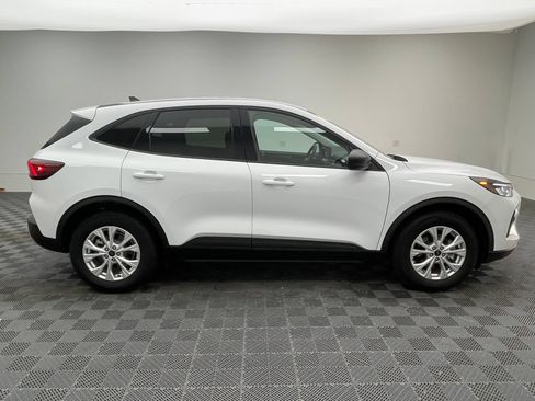 Used 2026 Ford Escape Active FWD image 5
