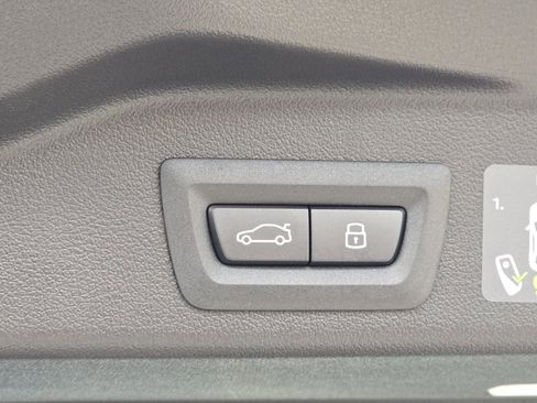 New 2026 BMW X5 xDrive40i w/ M Sport Package image 18