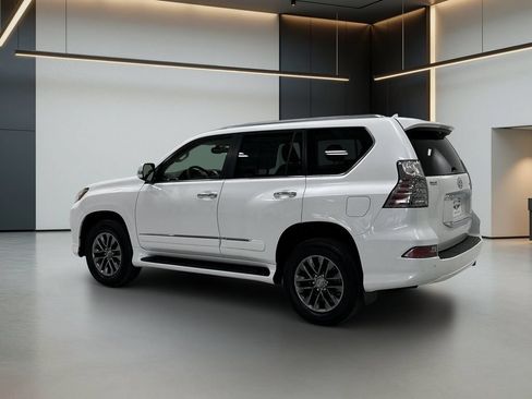 Used 2015 Lexus GX 460 Luxury AWD/4WD image 3