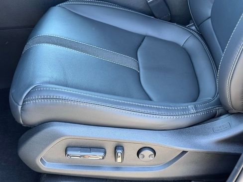 Used 2025 Honda Pilot Touring image 33