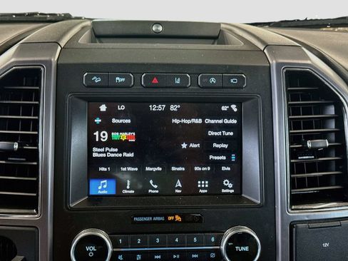 Used 2019 Ford Expedition Platinum AWD/4WD image 16