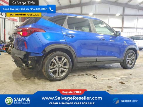 Used 2021 Kia Seltos LX AWD/4WD image 4