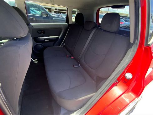Used 2013 Kia Soul FWD image 28