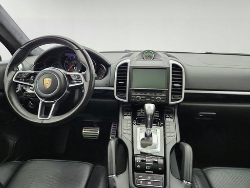 Used 2016 Porsche Cayenne GTS AWD/4WD image 25