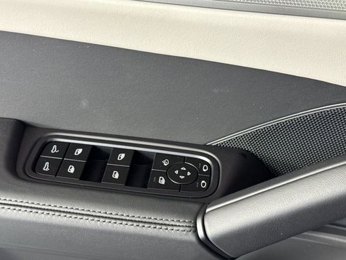 New 2026 Porsche Cayenne S AWD/4WD image 13