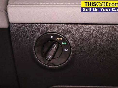 Used 2024 Volkswagen Taos SE FWD image 20