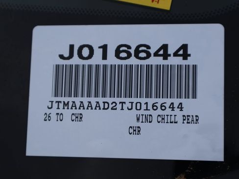 Used 2026 Toyota C-HR AWD/4WD image 7