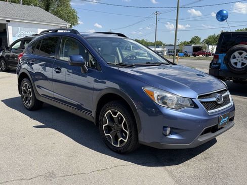 Used 2013 Subaru Crosstrek 2.0i Premium AWD/4WD image 2