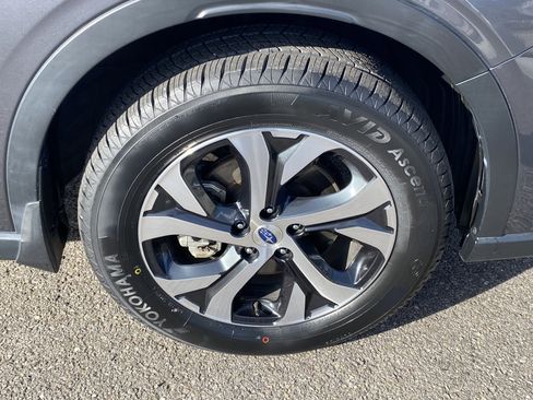 Used 2022 Subaru Outback Touring image 28