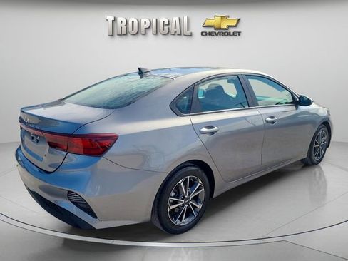 Used 2023 Kia Forte LXS image 5
