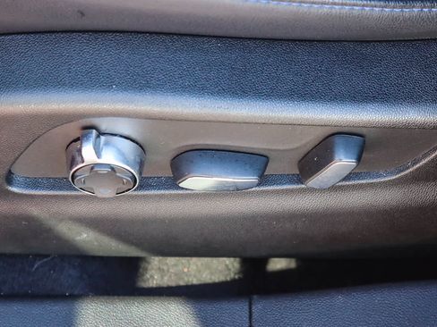 Used 2024 Cadillac XT4 Sport w/ Technology Package image 20