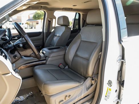 Used 2019 GMC Yukon SLT image 31