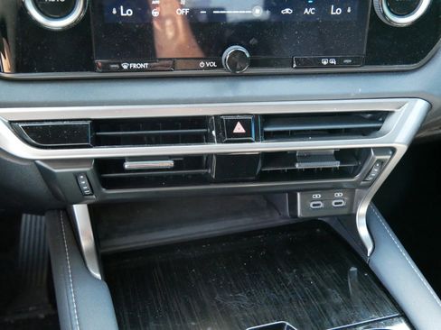 Used 2025 Lexus RX 350 FWD w/ Technology Package image 18