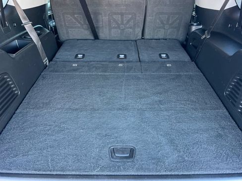 Used 2019 GMC Yukon XL SLT AWD/4WD image 19