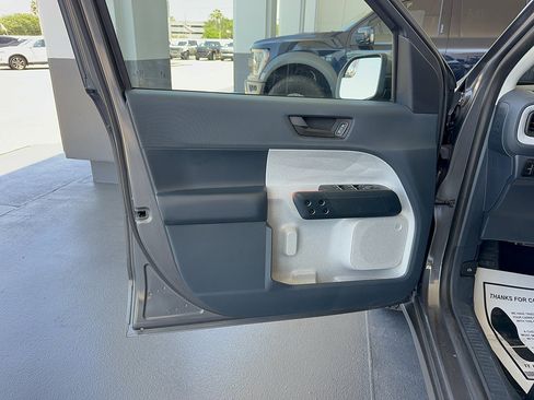 Certified 2023 Ford Maverick XLT w/ XLT Luxury Package FWD image 9